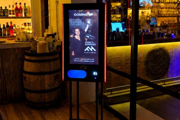 Supporto da Pavimento Premium per Distributori Automatici Reyeah – Consegna Rapida in Europa